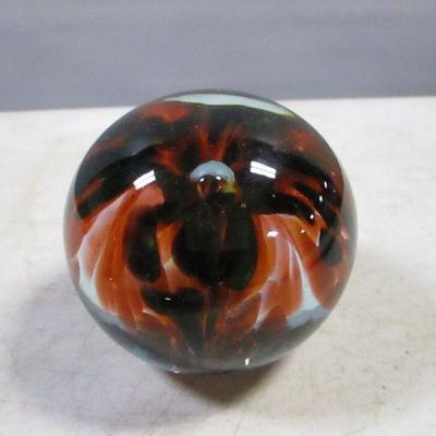 Lot 165 - Glass Paperweights 