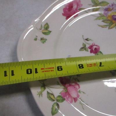 Lot 167 - Decorative Plates