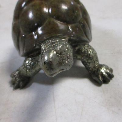 Lot 169 - Meriden B. Company Silverplated - Home Decor Items