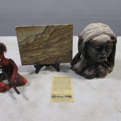 Lot 170 - Kanab Goldenstone & Ceramic Bust