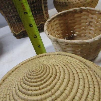 Lot 178 - Random Baskets