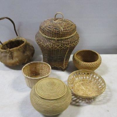 Lot 178 - Random Baskets