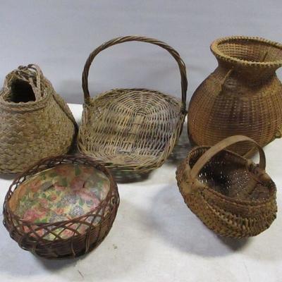 Lot 179 - Random Baskets