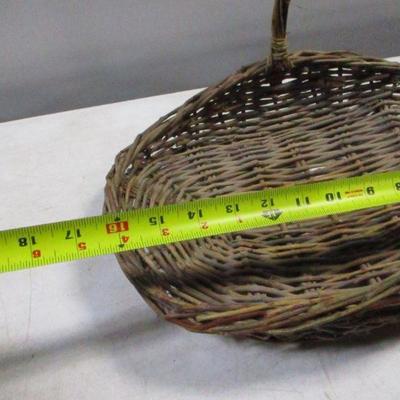 Lot 179 - Random Baskets