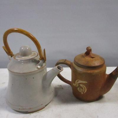 Lot 183 - Ceramic Teapots