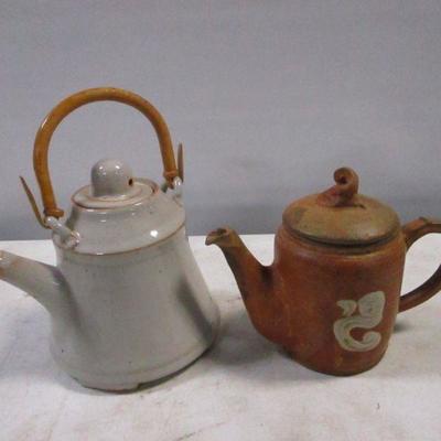 Lot 183 - Ceramic Teapots