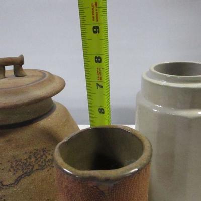 Lot 184 - Random Pottery Items