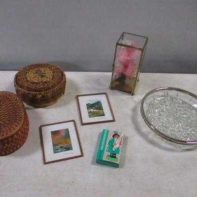 Lot 192 - Home Decor Items