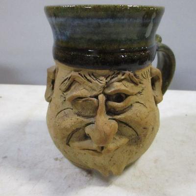 Lot 193 - Coffee Mugs Pottery Faces