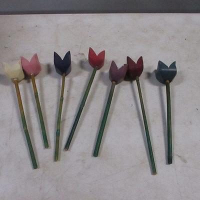 Lot 197 - Wooden Flowers