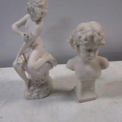 Lot 210 - Statues 