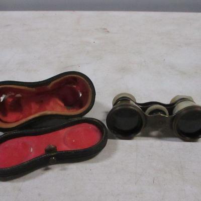 Lot 211 - Opera Glasses 