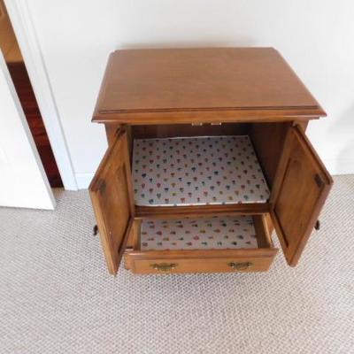 Solid Wood Maples Side Table with Storage Cabinet and Drawer 22"x16"x26"