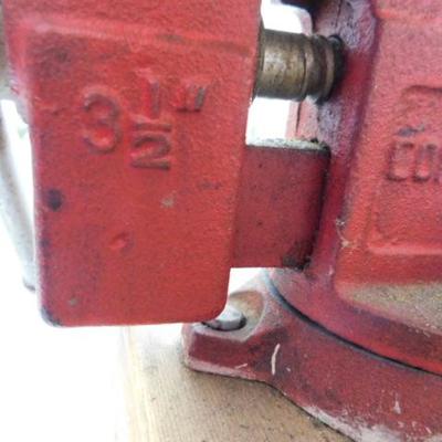 Companion 3.5" Bench Top Vise