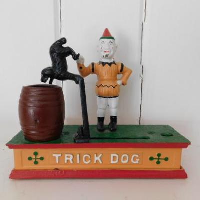 Cast Iron Trick Dog Coin Bank in Working Condition 8