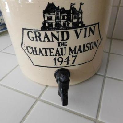 1947 Chateau Maison Ceramic Crock Water Cooler 9