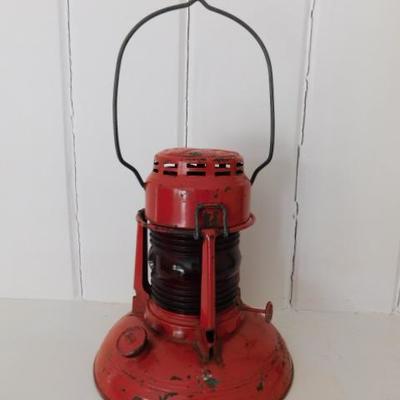 Antique Dietz #40 Traffic Signal Oil Lantern Syracuse, NY Red Globe also #40