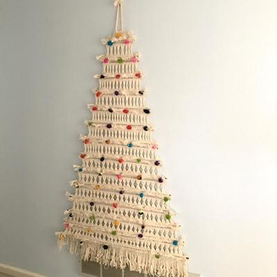 Lot 99 - MacramÃ© Christmas Tree