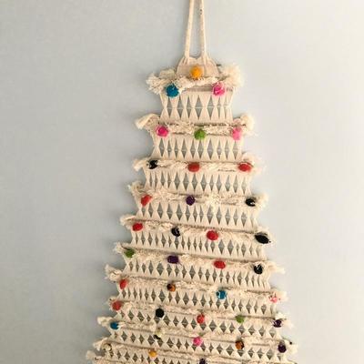Lot 99 - MacramÃ© Christmas Tree
