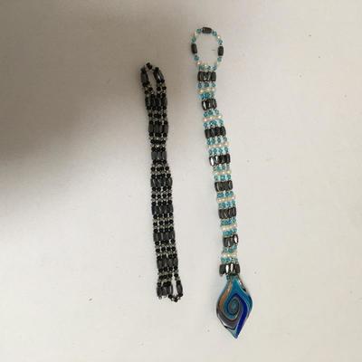 Lot 106 - Jewelry Box & Contents