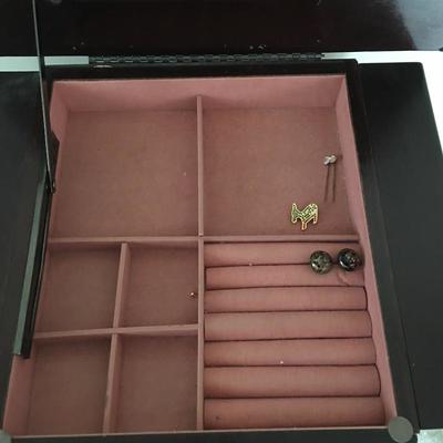 Lot 106 - Jewelry Box & Contents