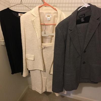 Lot 111 - Ladies Clothing -Talbots, Charter Club, Liz - M/L