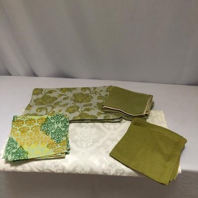 Lot 116- Table Linens & Coasters