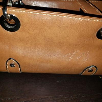 Small Brown zipper handbag