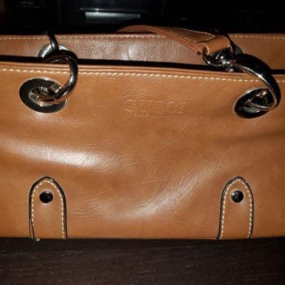 Small Brown zipper handbag