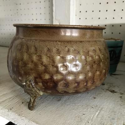 Lot 122- Flower Pots and Plants