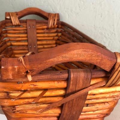 Lot 123- Baskets