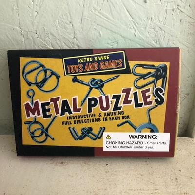 Lot 124- Lots of Puzzles