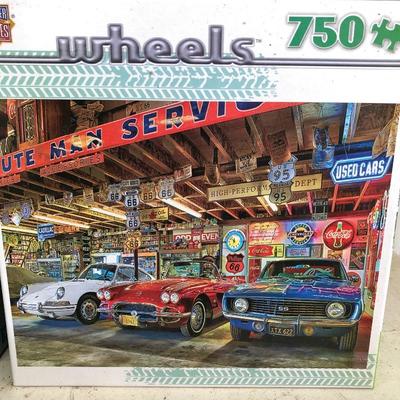 Lot 124- Lots of Puzzles