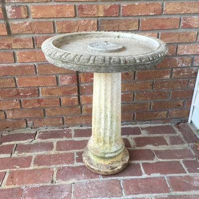  Lot 126 - Bird Bath & Feeders