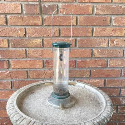  Lot 126 - Bird Bath & Feeders
