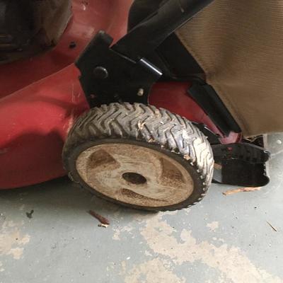 Lot 127 - Toro Self Propelled Mower