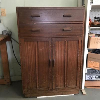 Lot 128 - Versatile Vintage Gomme Cabinet