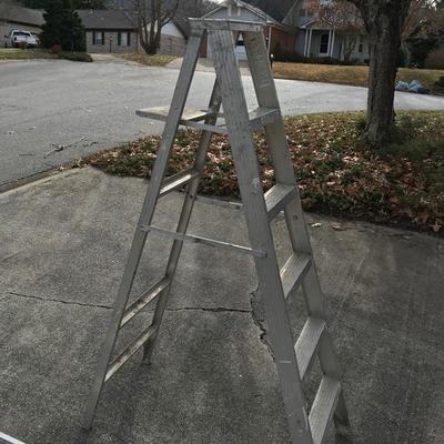 Lot 131 - 17â€™ Extension Ladder and 6â€™ Stepladder 