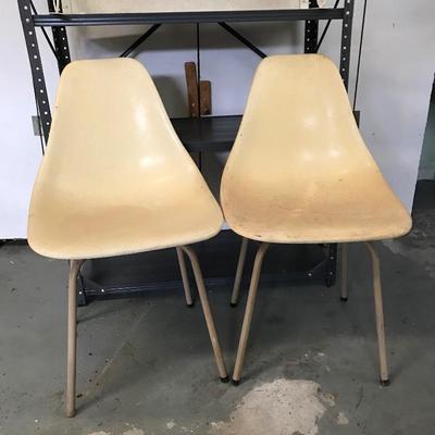 Lot 140 - Metal Shelf with Vintage Fiberglass Chairs