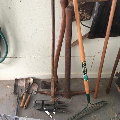  Lot 141 - Garden Tools - Hedge Trimmer, Weed Eater, and more