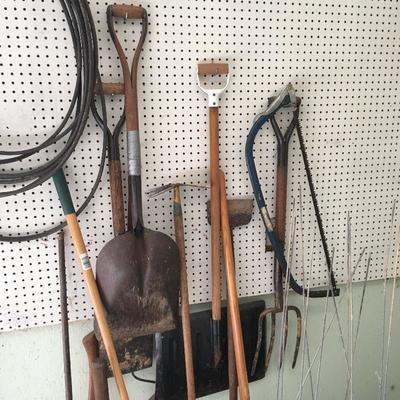 Lot 141 - Garden Tools - Hedge Trimmer, Weed Eater, and more