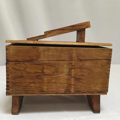 Lot 146 - Shoe Shine Kit