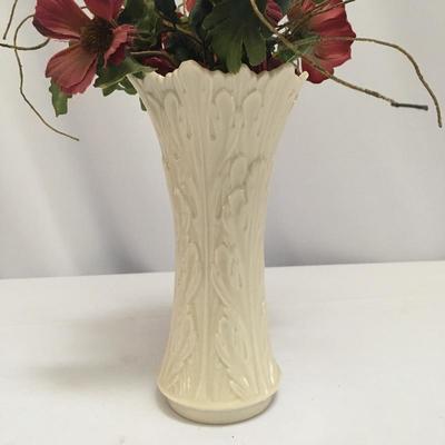 Lot 148 - Lenox Vase & Lamp