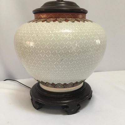 Lot 148 - Lenox Vase & Lamp