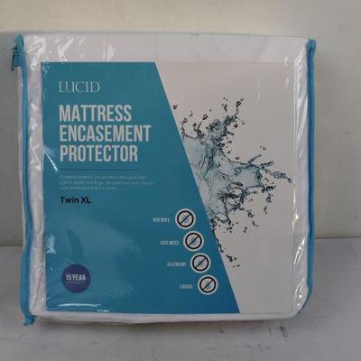 Twin XL Zippered Mattress Encasement Bed Bug and Waterproof Protector - New