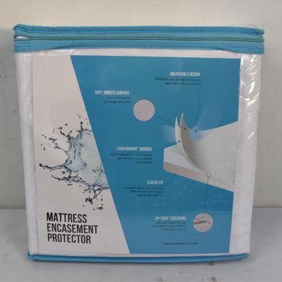 Twin XL Zippered Mattress Encasement Bed Bug and Waterproof Protector - New