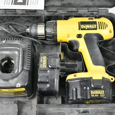DeWalt Cordless Adjustable Drill with Case - Works, Battery Doesn't Last Long