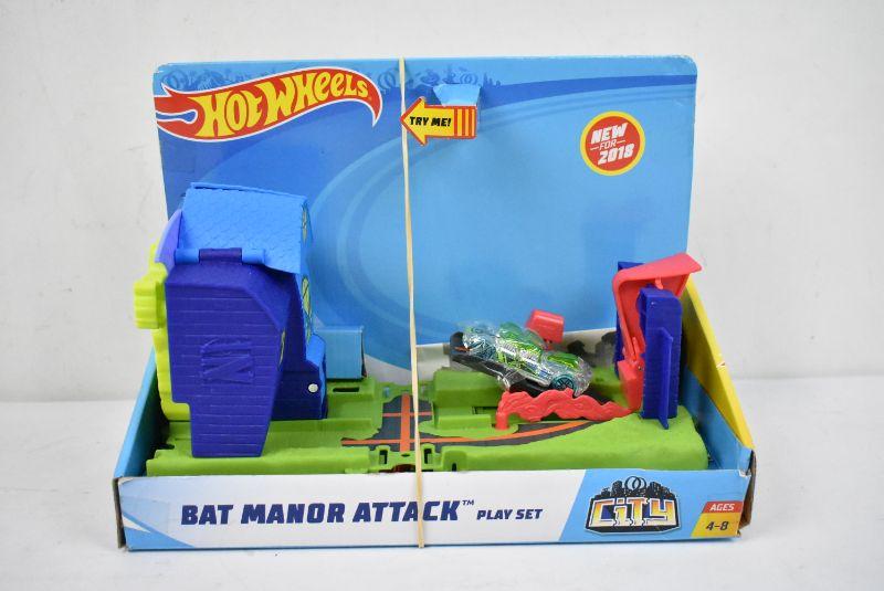 hot wheels bat manor attack