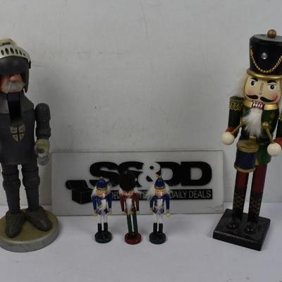 5 Nutcrackers: 2 Tall, 3 Short