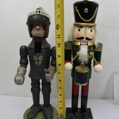 5 Nutcrackers: 2 Tall, 3 Short